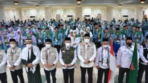 Pemkab Tangerang Lepas 389 Jamaah Haji (Kloter 5) Menuju Asrama Haji Pondok Gede