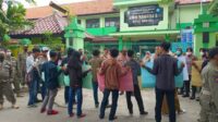PPDB Jalur Zonasi Diduga Tidak Transparan, ARDIN Geruduk SMAN 2 Kota Bekasi