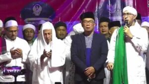 Istigosah bersama Habib Luthfi bin Yahya di Hari Jadi Kab Bekasi ke 72th
