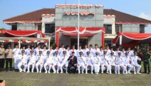 Rayakan HUT RI, Kecamatan Cikupa Berikan Doorprize Umroh