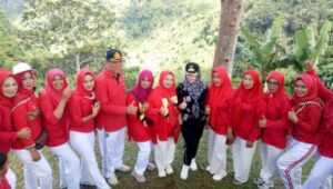 Paguyuban Kuda Kepang Se-Kecamatan Ulu Belu Selenggarakan Gebrak Suro Dan Senam Bersama Di Hadiri Bupati Tanggamus