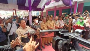 Kadis DPMPD H.Dadan Gandana : Resmikan Kantor Desa Cikuya, Kecamatan Solear