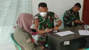 Kendalikan Virus Covid 19, Kodim 0603 Lebak Gelar Vaksinasi di Lokasi TMMD ke 114