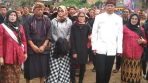 Bupati Lebak Hadiri Acara Seren Tahun Di Cibeber, Begini Pesan Yang Disampaikannya
