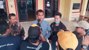 Ketua DPC Kota Serang Didampingi 3 Advokat LBH Geram Banten Laporkan Dugaan Persikusi serta Ancaman