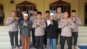 Polda Banten Gelar Sholat Tolak Bala Peringati Rebu Wekasan