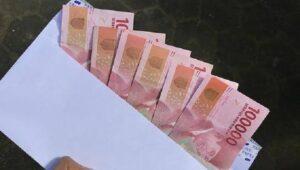Kenaikan BBM, Pemerintah Bagikan BLT BBM Cair Bulan September Dan Desember Rp 600Ribu