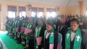 Peneguhan dan pemberhentian Majelis Jemaat GKI PISON Fategomi
