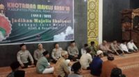 Jadikan Majelis Sholawat, Wabup dan Wakapolres PALI serta Penceramah Kondang Hadiri Khotaman Majelis Arba’in