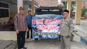 Peduli Gempa Cianjur ,  Camat Warunggunung Salurkan Bantuan Kemanusiaan