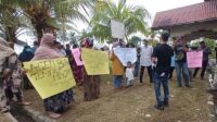 Warga Lhokseumawe Unjuk Rasa tolak Keberadaan Imigran Rohingya