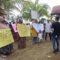 Poto : Warga berunjuk rasa menolak keberadaan imigran Rohingya di gedung eks Kantor Imigrasi Lhokseumawe, Aceh, Kamis (8/12/2022). ANTARA/Dedy Syahputra.