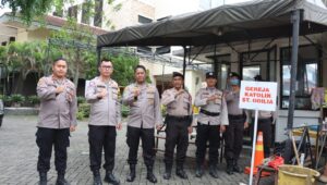 Jelang Natal, Kapolresta Tangerang Tinjau Pelaksanaan Pengamanan di Gereja Santa Odelia