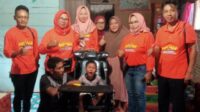 PENYERAHAN KURSI RODA OLEH LKS ALMANDA TANGGAMUS