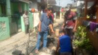 Luput Dari Perhatian,Warga Dukuh Gotongroyong Perbaiki Jalan