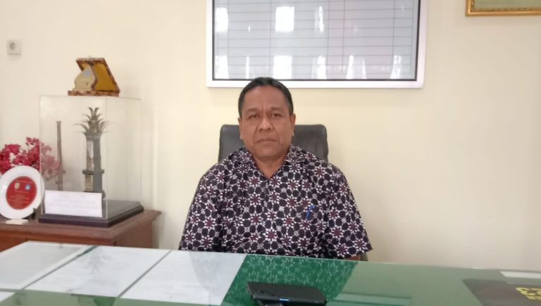 Poto : Kadisdikbud Aceh Tamiang Drs Abdul Muthalib. Dok : Theacehpost.com/Saiful Alam.