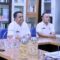 Sekda Aceh Tamiang, Drs. Asra didampingi Inspektur, Aulia Azhari, S.STP mengikuti vidcon Rapat Koordinasi Inspektur Daerah Seluruh Indonesia Tahun 2023.