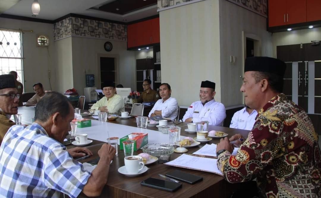 Komisi III Dewan Perwakilan Rakyat Kabupaten (DPRK) Aceh Tamiang saat Rapat Dengar Pendapat (RDP), Senin (20/3/2023).
