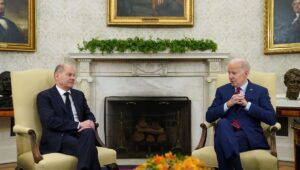 Biden, Scholz Bersumpah Untuk Menghukum Rusia Atas Perang di Ukraina