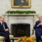 Presiden AS Joe Biden bertemu dengan Kanselir Jerman Olaf Scholz di Oval Office Gedung Putih di Washington, AS, 3 Maret 2023. Dok : REUTERS/Kevin Lamarque)