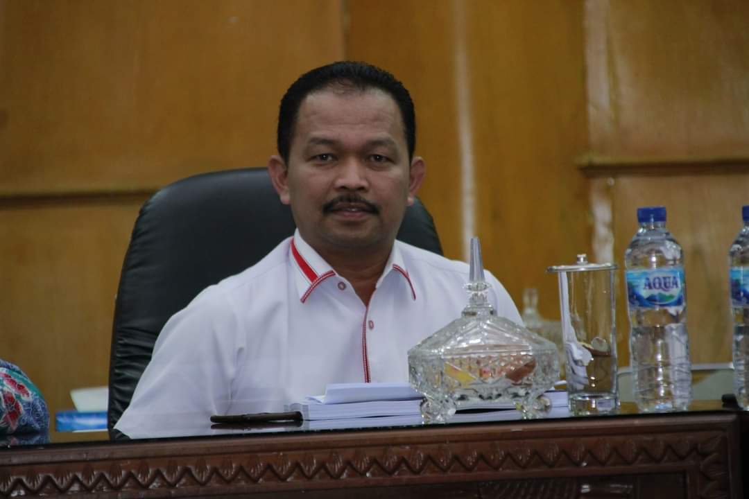 Wakil Ketua DPRK Aceh Tamiang, Fadlon SH, di acara Sosialisasi Draft Perubahan UUPA.