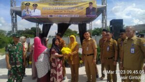 Pemkab Tangerang Dinas perindustrian dan perdagangan bekerjasama dengan PT.SABDA TIRTA SELARAS gelar Pasar Murah di Kec Jayanti