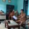 photo : Sekretaris Desa Sukanegara M. Suryadi, Menerima Berkas Petisi Penolakan 59 Warga Terhadap Pejabat RT (06/03)