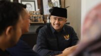 KPU DAN BAWASLU KBB, KUNJUNGI RUMAH HENGKI KURNIAWAN DALAM RANGKA COKLIT PEMUTAHIRAN DATA