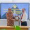 Pj. Bupati Aceh Tamiang Dr. Drs. Meurah Budiman, SH MH, saat menerima Laporan Hasil Pemeriksaan dan penyampaian opini “Wajar Tanpa Pengecualian” (WTP) terhadap LKPD Kabupaten Aceh Tamiang tahun 2022 yang diserahkan oleh Kepala Perwakilan BPK Aceh, Masmudi S.E., M.Si., Ak. CA., CSFA, Kamis (9/3/2023), di Kantor BPK setempat, Banda Aceh.