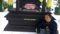 Mau Tau Kondisi Makam Nike Ardila Penyanyi Era Tahun 90-AN Saat Ini
