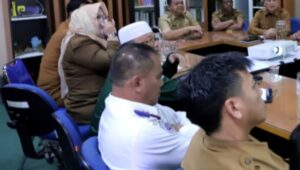 Sekretaris Daerah, Drs. Asra & Para Kepala SKPK Mengikuti Rapat Pengendalian Inflasi di Daerah Secara Terpisah