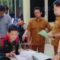 Poto : Tim Penyidik Kejati Aceh yang didampingi Kejari Aceh Tamiang saat melakukan Pengeledahan di Distanbunak Aceh Tamiang, Selasa, (30/5/2023) Dok : MATTANEWS.CO. / SWARA45.COM.