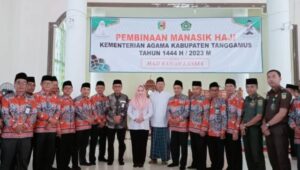 Haji Ramah Lansia, Hj Dewi Handajani Hadiri Pembukaan Pembinaan Manasik Haji Kemenag Kab Tanggamus
