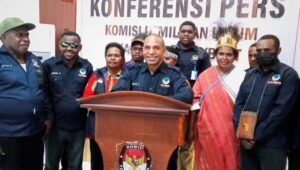 DPD Partai Nasdem Kabupaten Maybrat Mendatangi Kantor KPU Maybrat