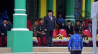 Sekda Asra Bertindak Sebagai Inspektur Saat Upacara Hari Otononi Daerah