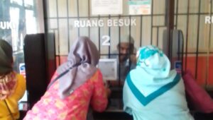 Keluarga Sugeng Korban Dugaan Skenario Majikanya Sendiri Jenguk Sebelum Sidang