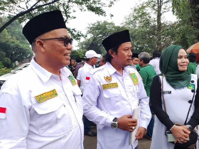 Keterangan Photo : Jajaran Pengurus Partai Bulan Bintang DPC Kabupaten Tangerang, Kanan (Ketua DPC Ir Rohayati Mp) Tengah (Ketua Bappilu Hasim Adnan) Kiri (Sekretaris DPC Syamsudin Enang)