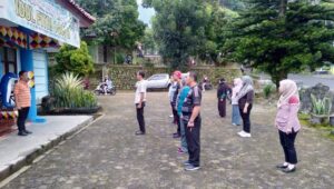 PLT Dinas Kominfo Kab Tanggamus Pimpin Kegiatan Jumat Bersih