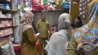 Mewakili Pj Bupati, Sekda Aceh Tamiang Tinjau Kebutuhan Pokok di Pasar