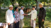 Pj Bupati serahkan Hewan Qurban Kepada Jurnalis