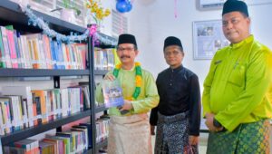 Resmikan Pustaka Kampung, Pj Bupati Meurah Dorong Masyarakat Optimisi Pemanfaatannya