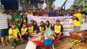 Kelurahan Rengas Peduli Lingkungan Kerja Bakti Bersama Gotong Royong