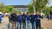 Engkus Kusnadi Ray Tampil Hadiri Konser Band Papan Atas Di GBK
