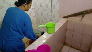 Tidak Memperoleh Air Dari PDAM, Warga Lebak Mengeluh