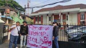 Diduga Ada Oknum Lakukan Pungli, PN Bekasi Didemo