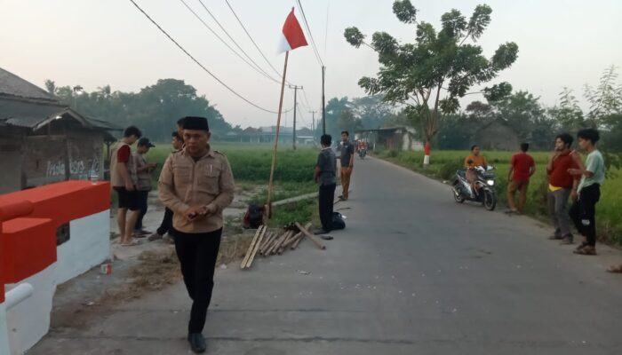 Pemerintah Desa Ranca Gede Berserta Jajaran Staf Desa Mempersiapkan Peringatan HUT RI yang ke 78