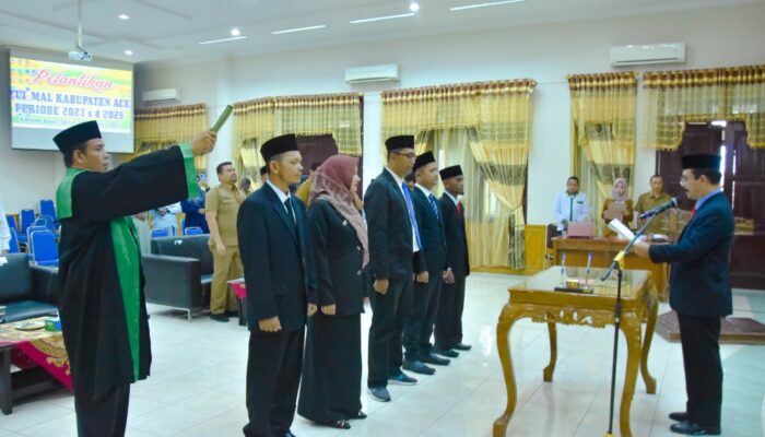Lantik Lima Anggota Baitul Mal Kabupaten, Ini Pesan Pj Bupati Meurah