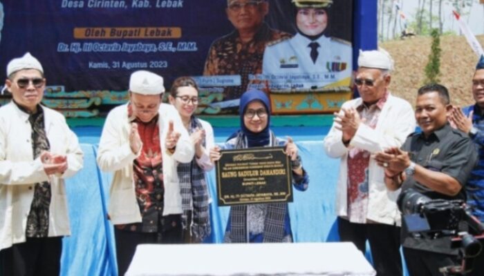 Bupati Lebak Resmikan Kawasan Wisata Baduy Saung Sadulur Damandiri Di Cirinten