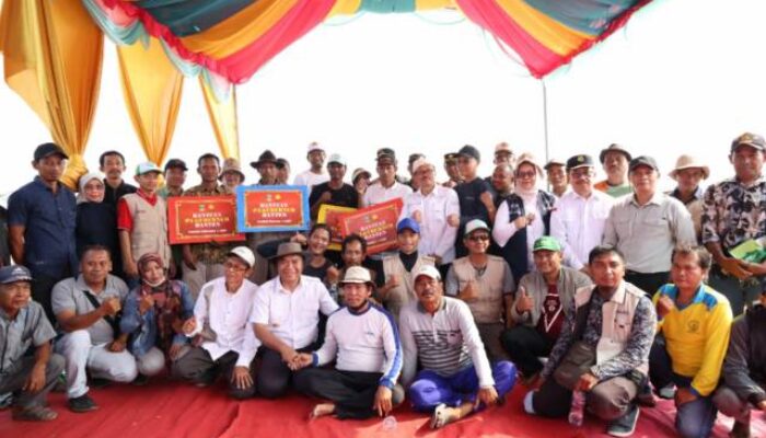 Panen Raya di Tanara, Pj Gubernur Banten  Al Muktabar : Bagian Ekspedisi Reformasi Birokrasi Berdampak