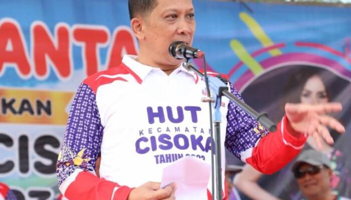Inilah Moment Pj Bupati Tangerang Melepas Gerak Jalan Santai di Puncak Perayaan HUT Ke-41 Kecamatan Cisoka